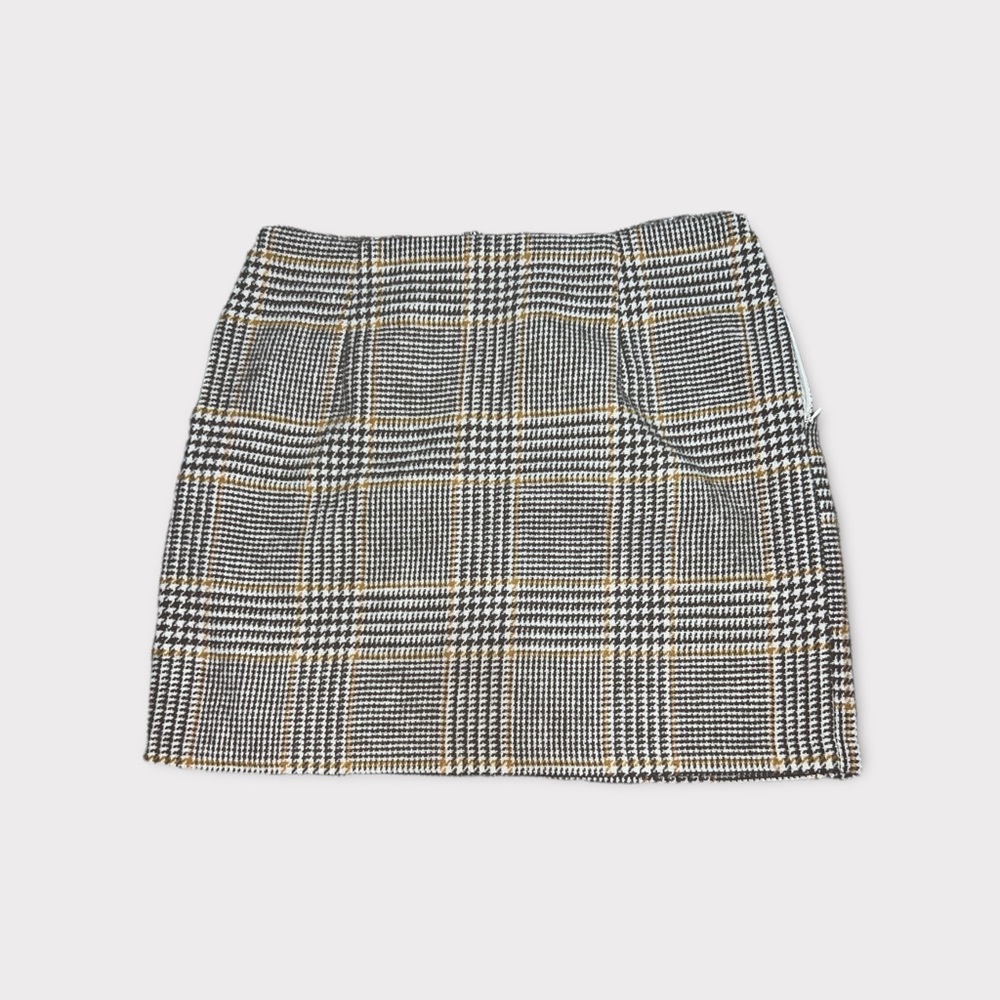 Casual plaid skirt from forever 21 (never worn before)
